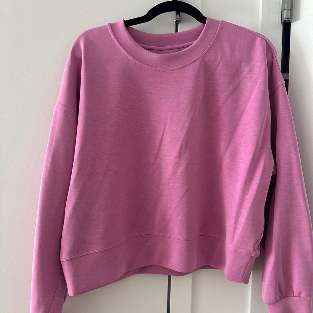 Lululemon Softstreme Perfectly Oversized Crew, Dahila Mauve, size 6.